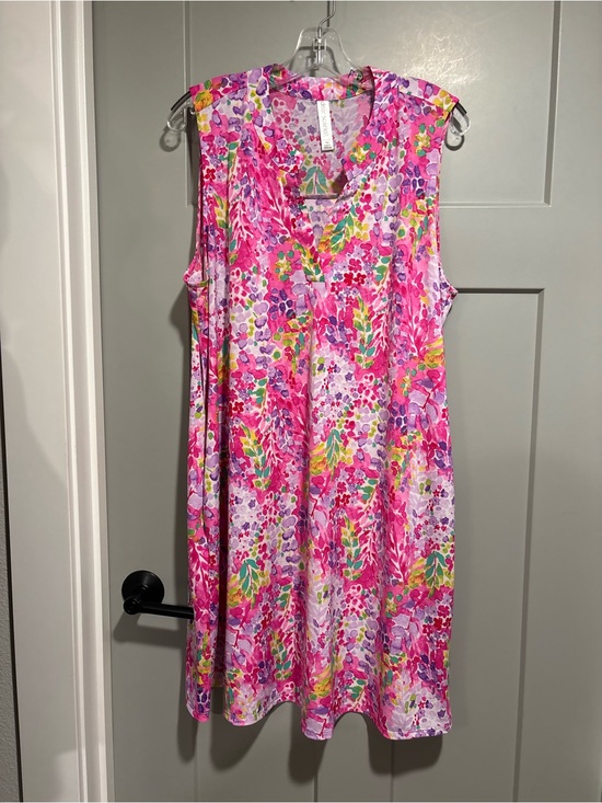 Dear Scarlett Dresses & Skirts - Sleeveless Pink Floral Midi Dress brand new but no tags